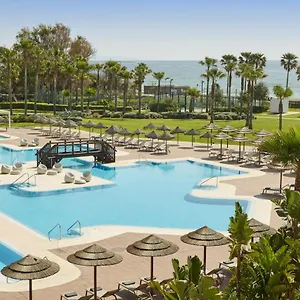 Hotel &